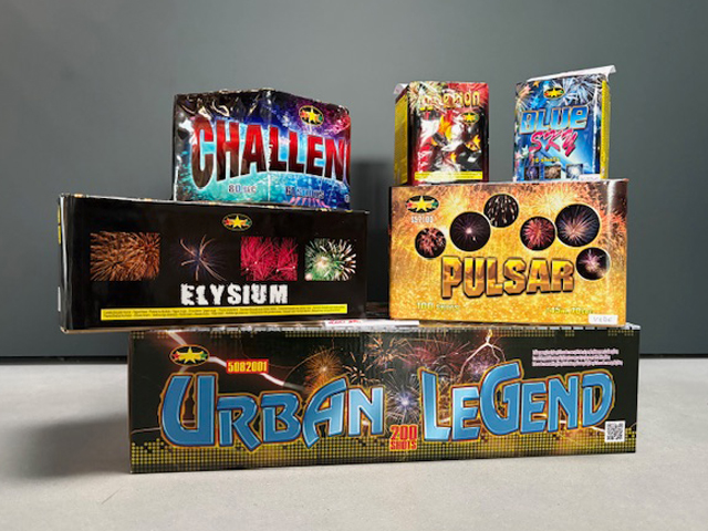 batteries ou pavés au sol feux d'artifices